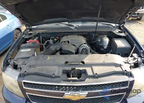 2008 Chevrolet Suburban 1500 Lt z USA, uszkodzony, nr VIN 3GNFK16368G150124